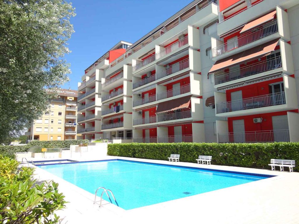 Ferienwohnung mit Pool und Hausmeister hinter der Fußgängerzone
