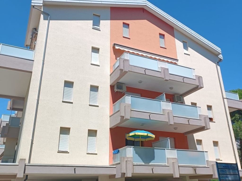 Ferienwohnung mit Klimaanlage und Balkon