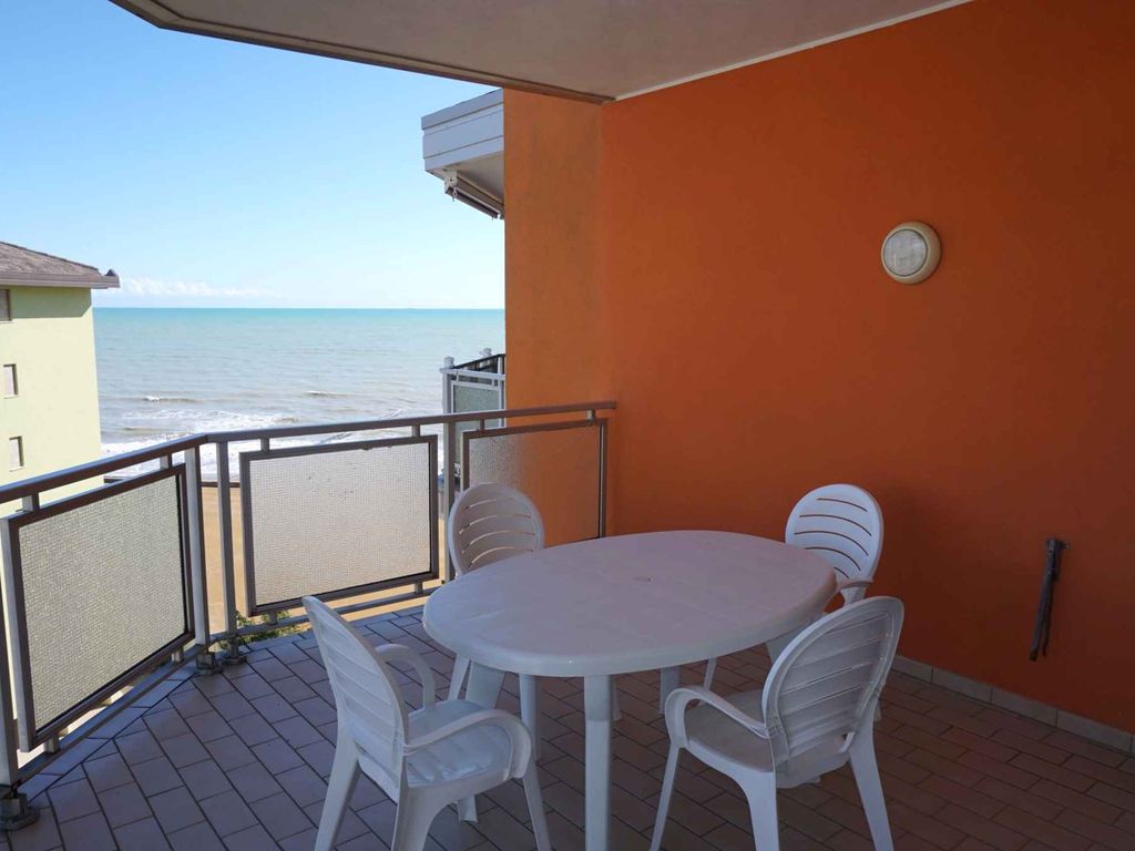 Ferienwohnung mit Strandservice und Klimaanlage