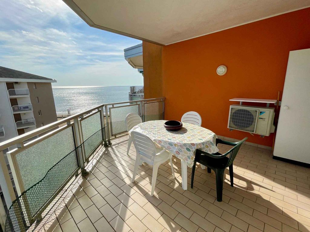Ferienwohnung mit Strandservice und Klimaanlage