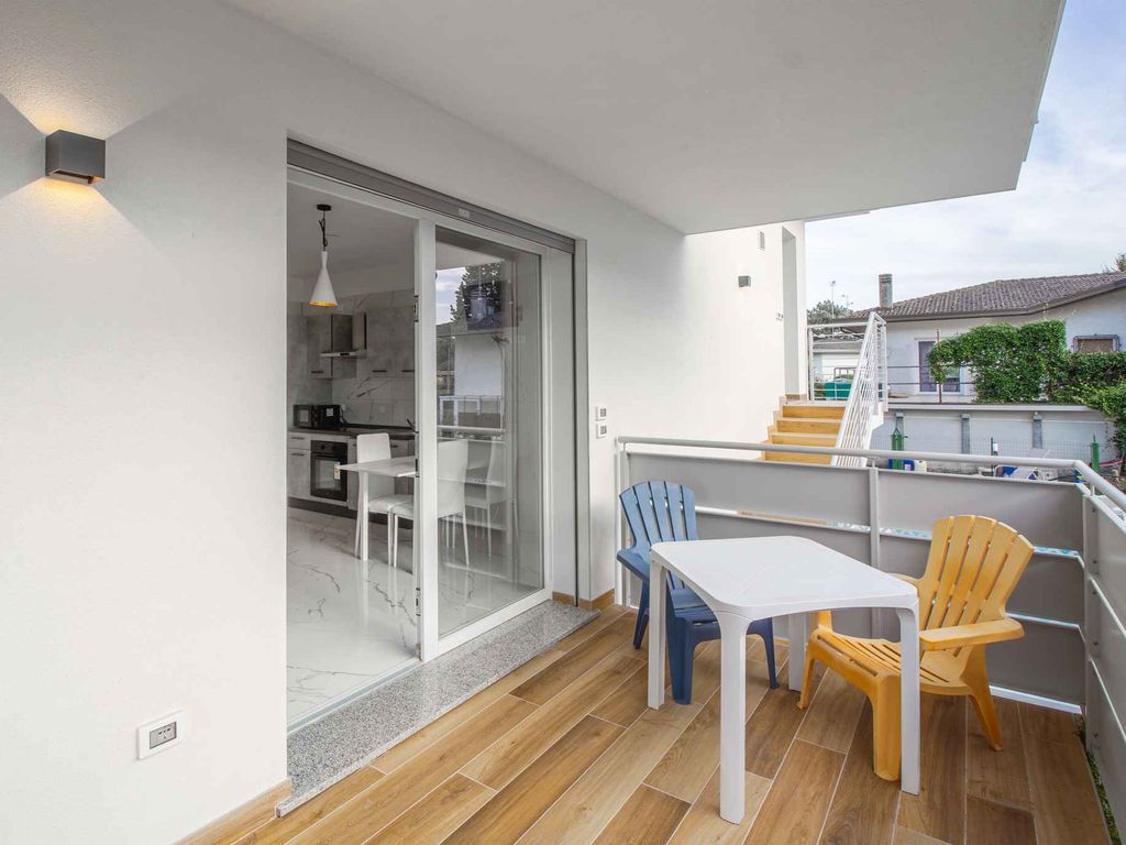 Ferienwohnung mit Klimaanlage, Gemeinschaftsgarten und Pool