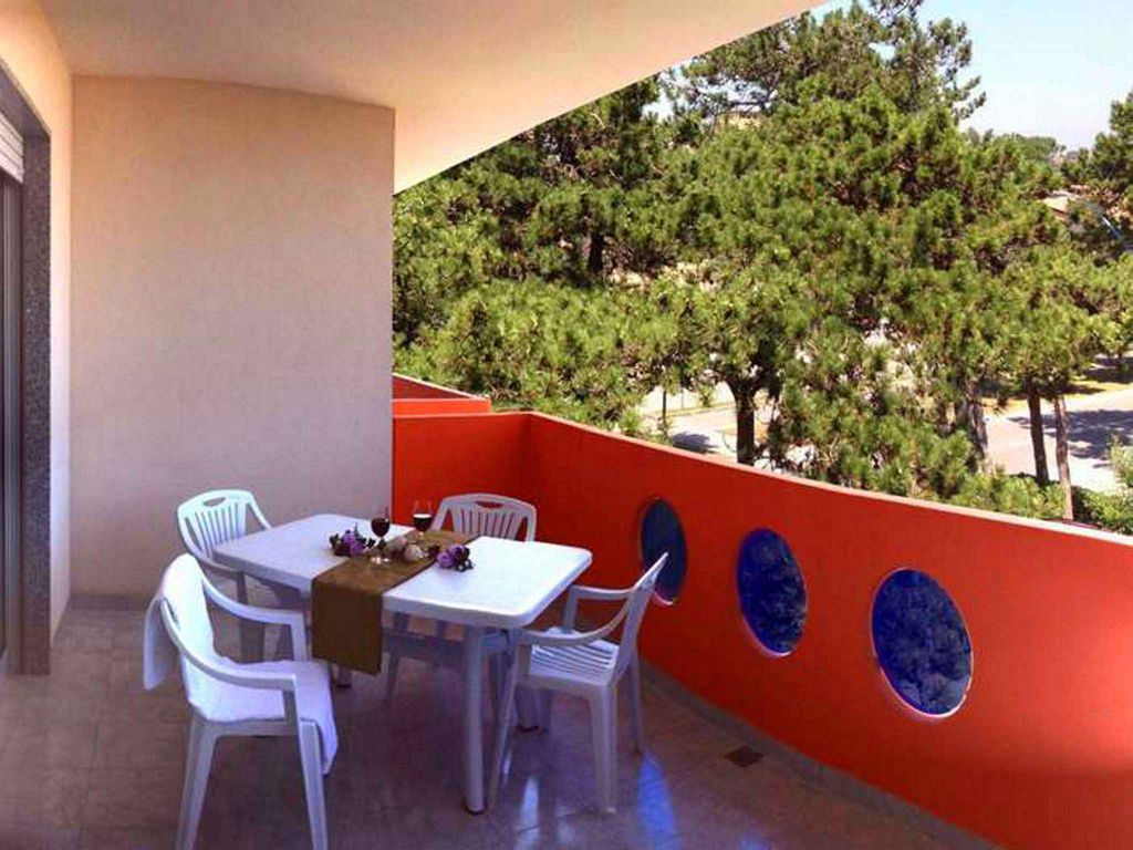 Ferienwohnung mit Klimaanlage, Balkon und Pool