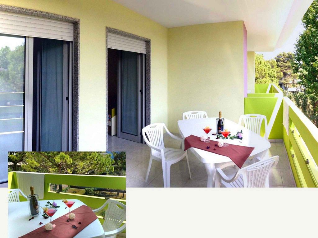 Ferienwohnung mit Klimaanlage, Balkon und Pool