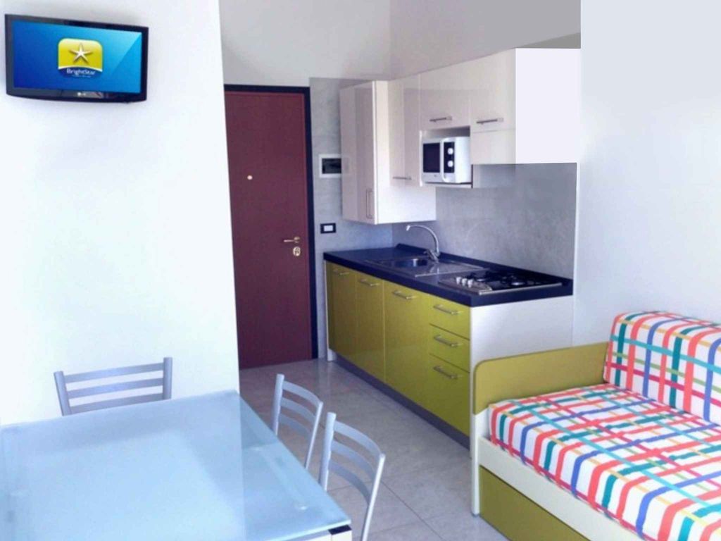 Ferienwohnung mit Klimaanlage, Balkon und Pool