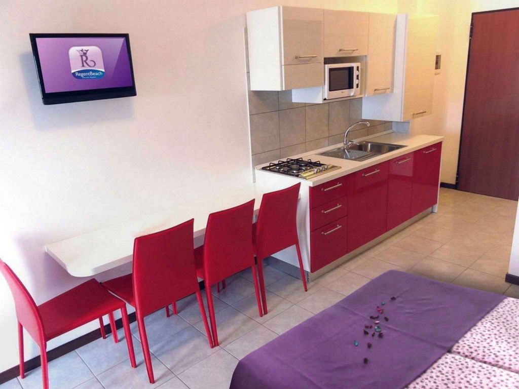 Studio mit Klimaanlage, Balkon und Pool