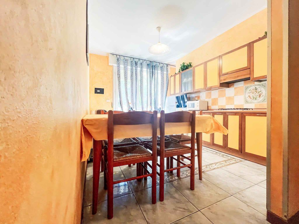 Ferienwohnung mit Klimaanlage und Balkon