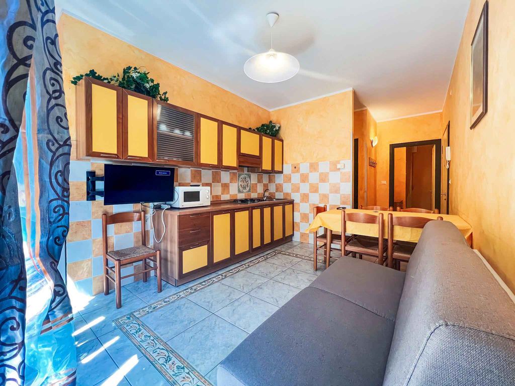 Ferienwohnung mit Klimaanlage und Balkon