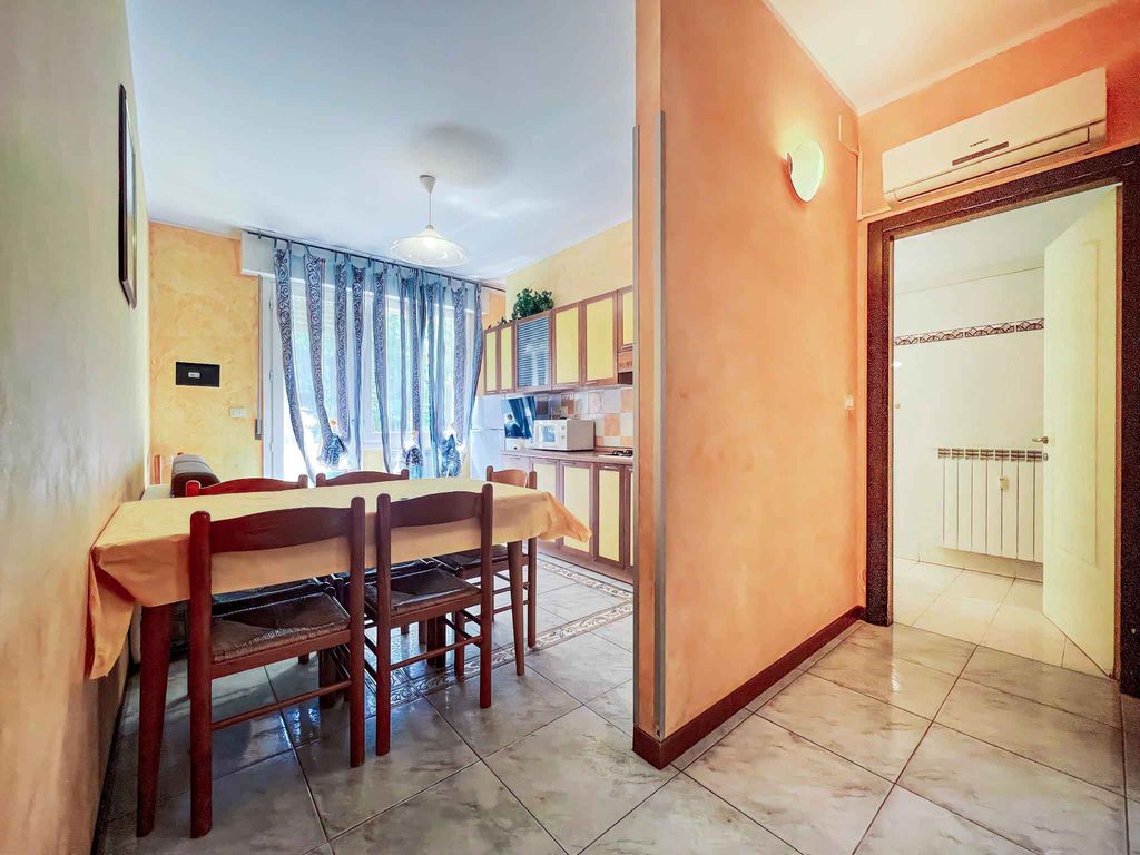 Ferienwohnung mit Klimaanlage und Balkon