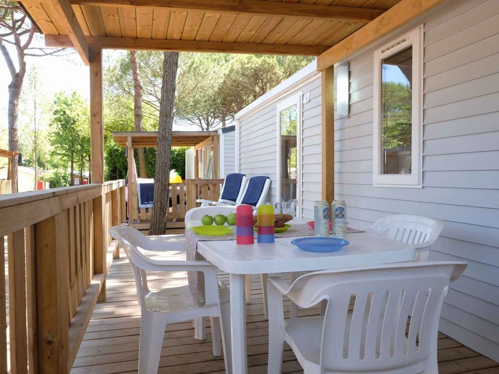 Mobilehome mit Klimaanlage, Terrasse und Pool