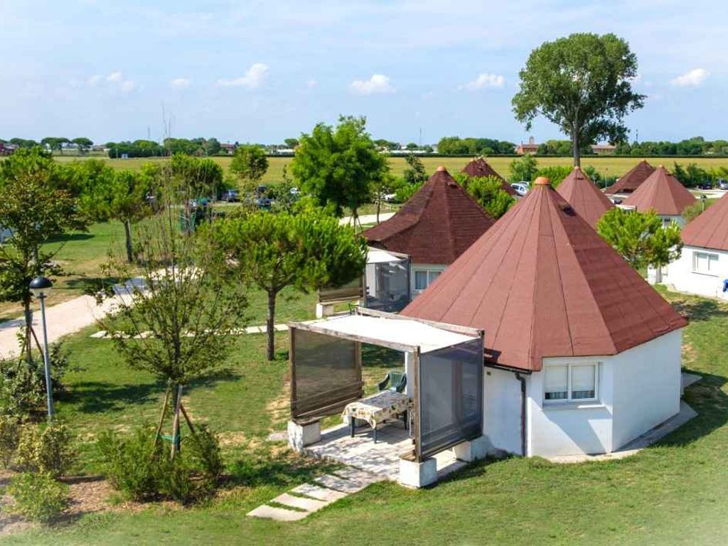 Bungalow mit Klimaanlage und Veranda