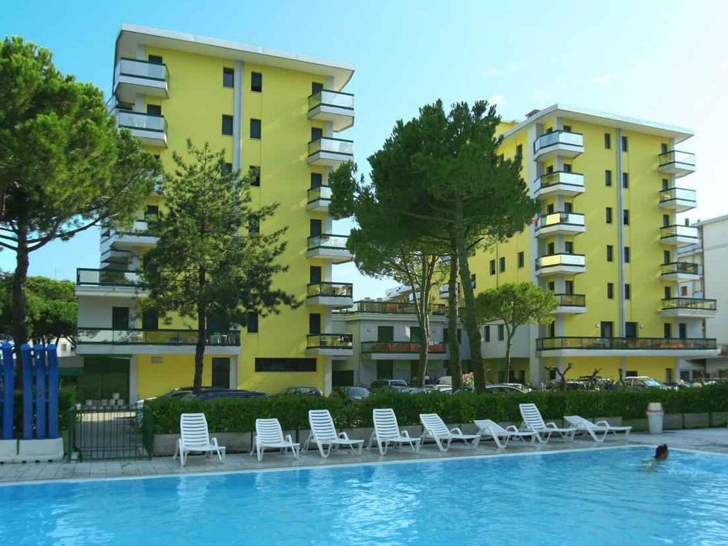 Ferienwohnung mit Klimaanlage und Pool