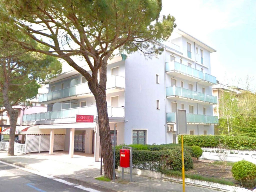 Ferienwohnung mit Klimaanlage und Balkon