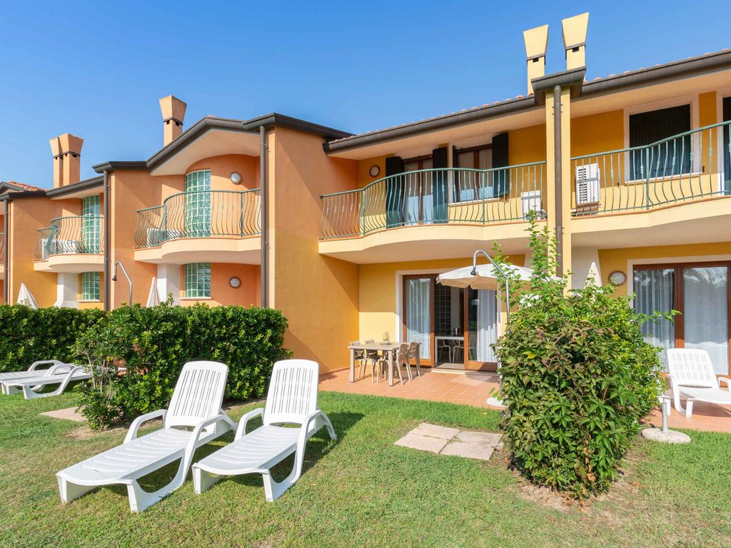 FerienHaus mit Pool und Terrasse