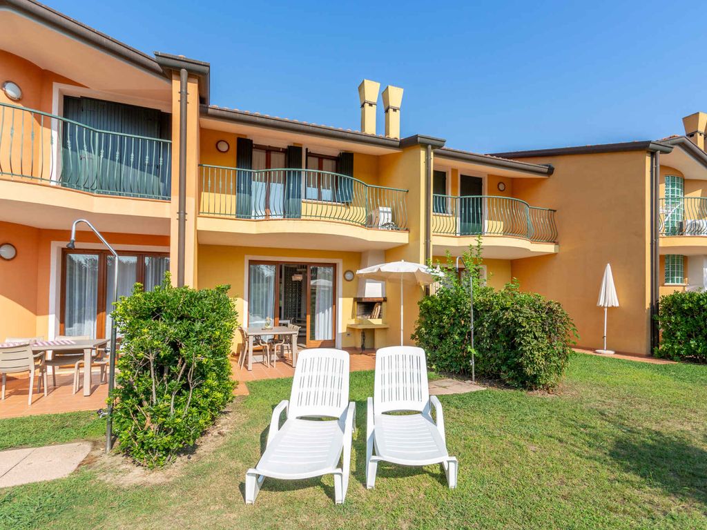 FerienHaus mit Pool und Terrasse