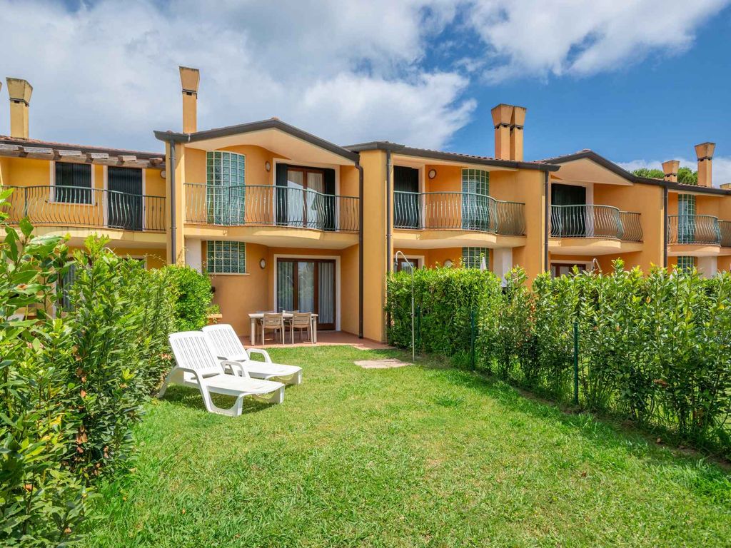 FerienHaus mit Pool und Terrasse