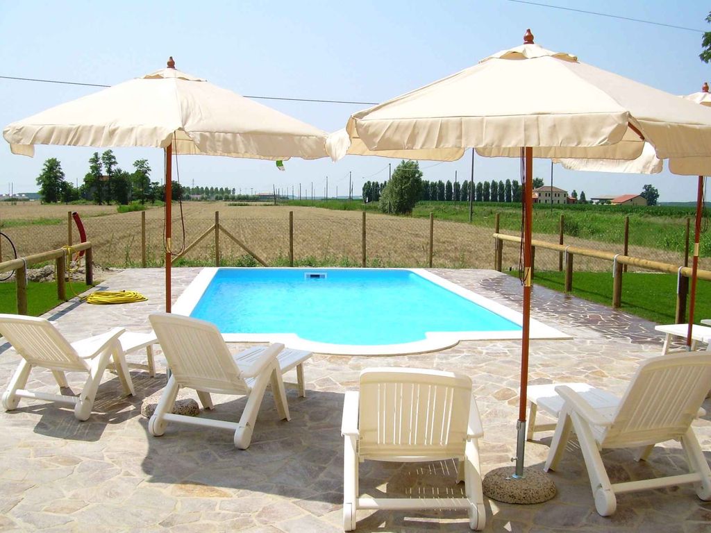 Studio mit Klimaanlage und Pool