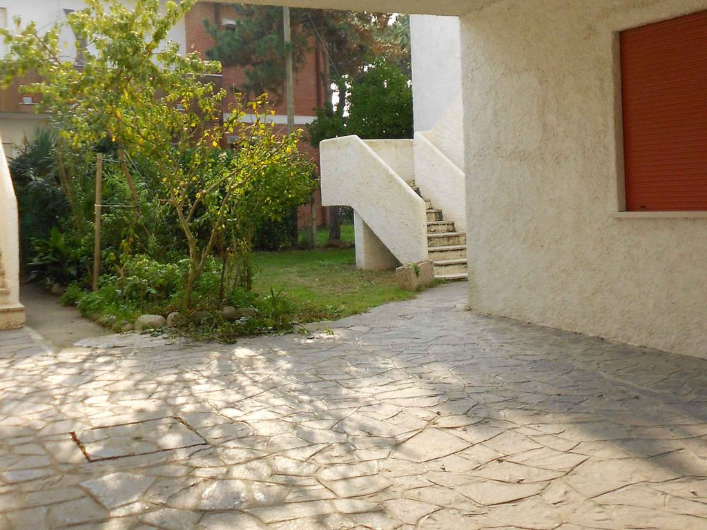 Ferienhaus mit Balkon
