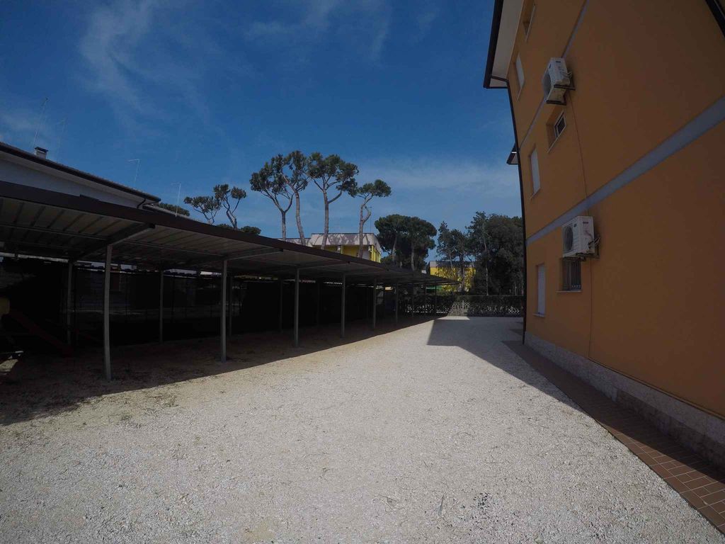 Ferienwohnung mit Klimaanlage und Balkon