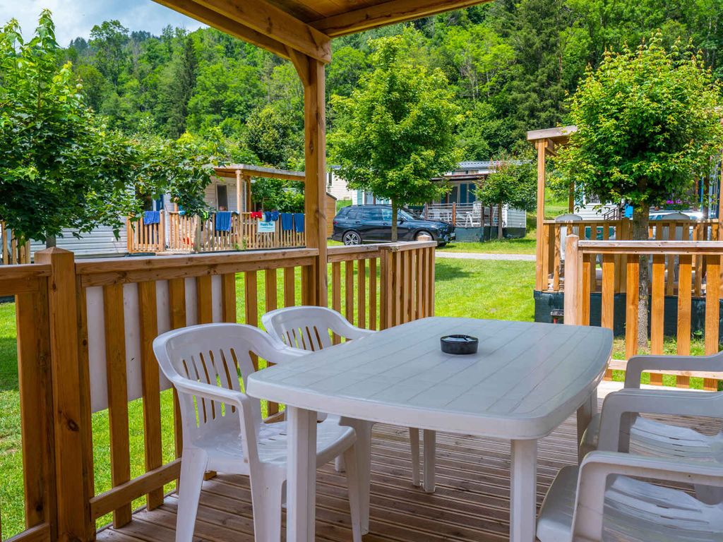 Mobilehome mit Klimaanlage, Terrasse und Pool