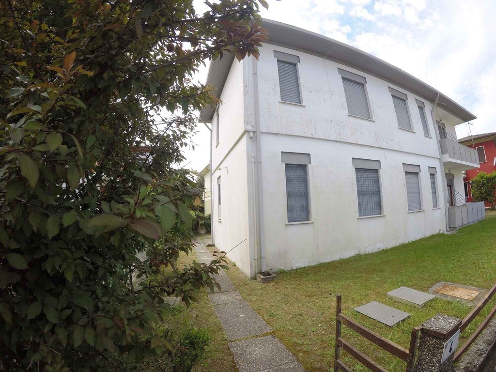 Ferienwohnung mit Klimaanlage und Terrasse