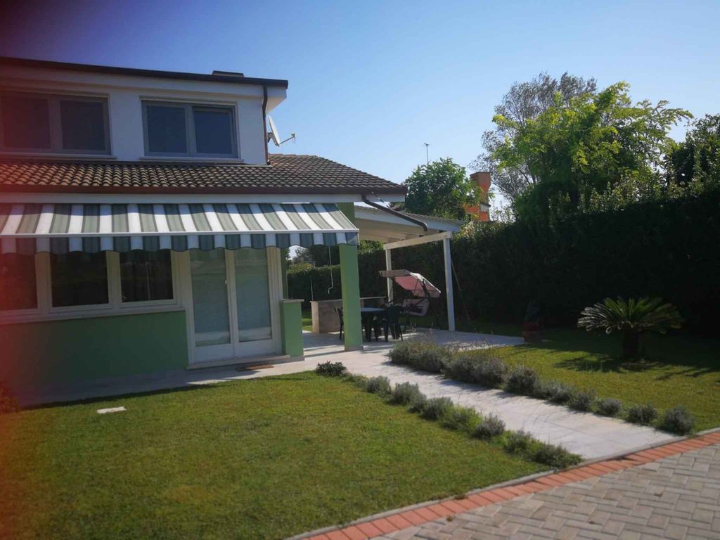 Ferienhaus mit grossen geschlossenen Garten