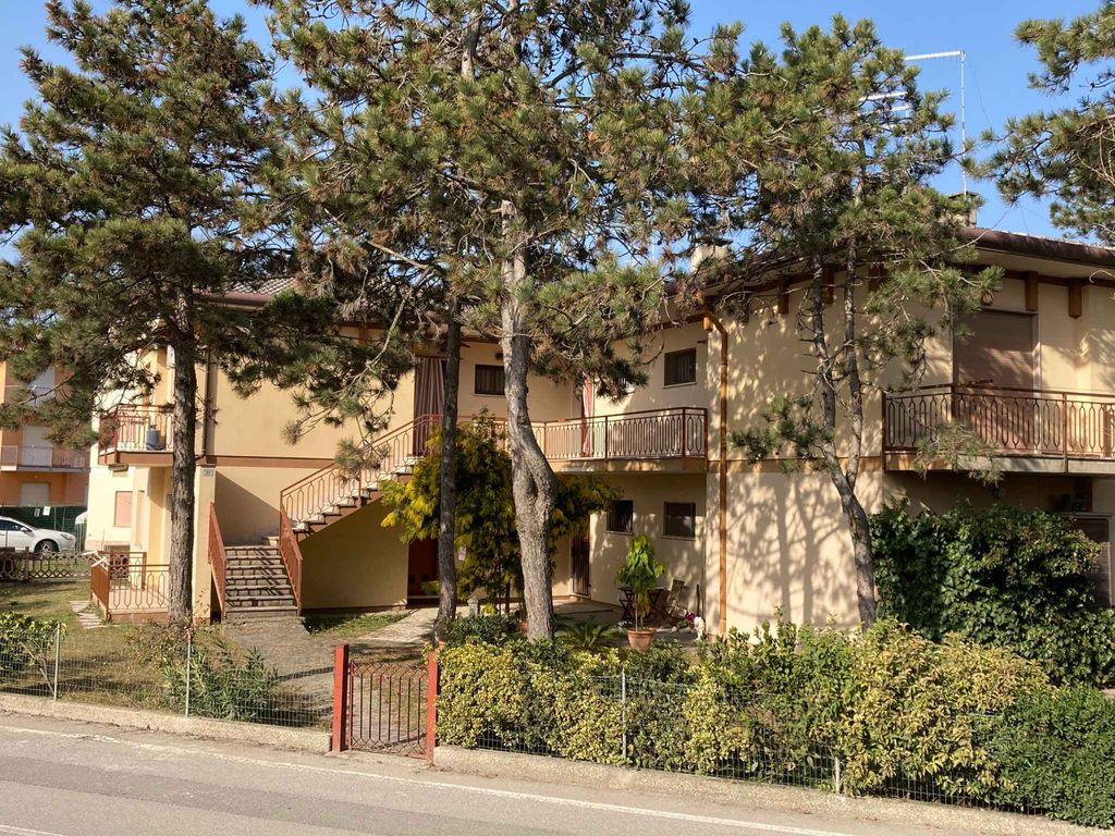Ferienwohnung mit Blalkon und Klimaanlage
