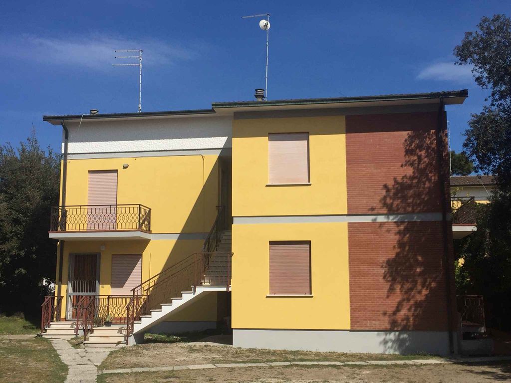 Ferienwohnung mit Blakon und Garten