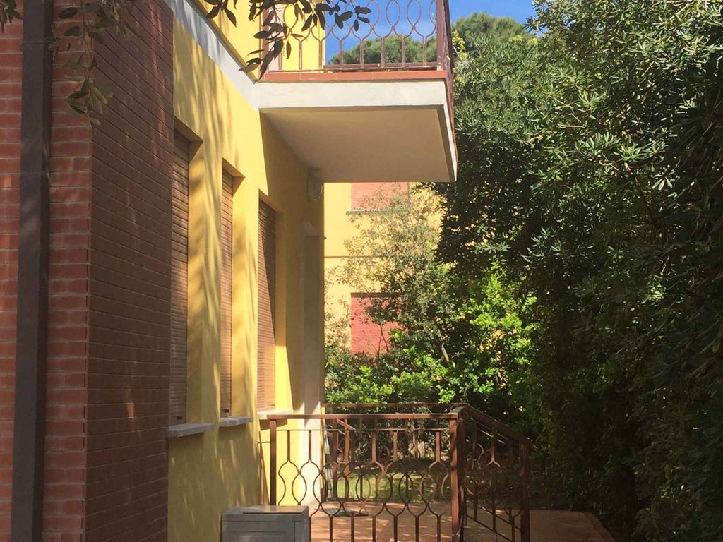 Ferienwohnung mit Blakon und Garten