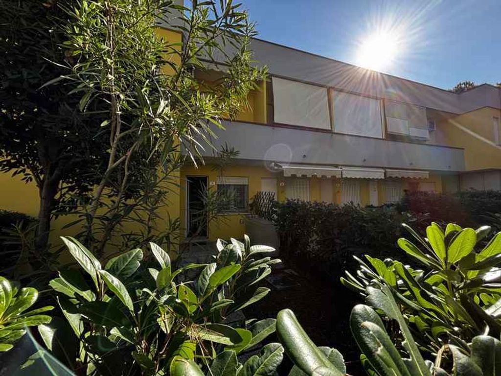 Ferienwohnung mit Klimaanlage und Pool