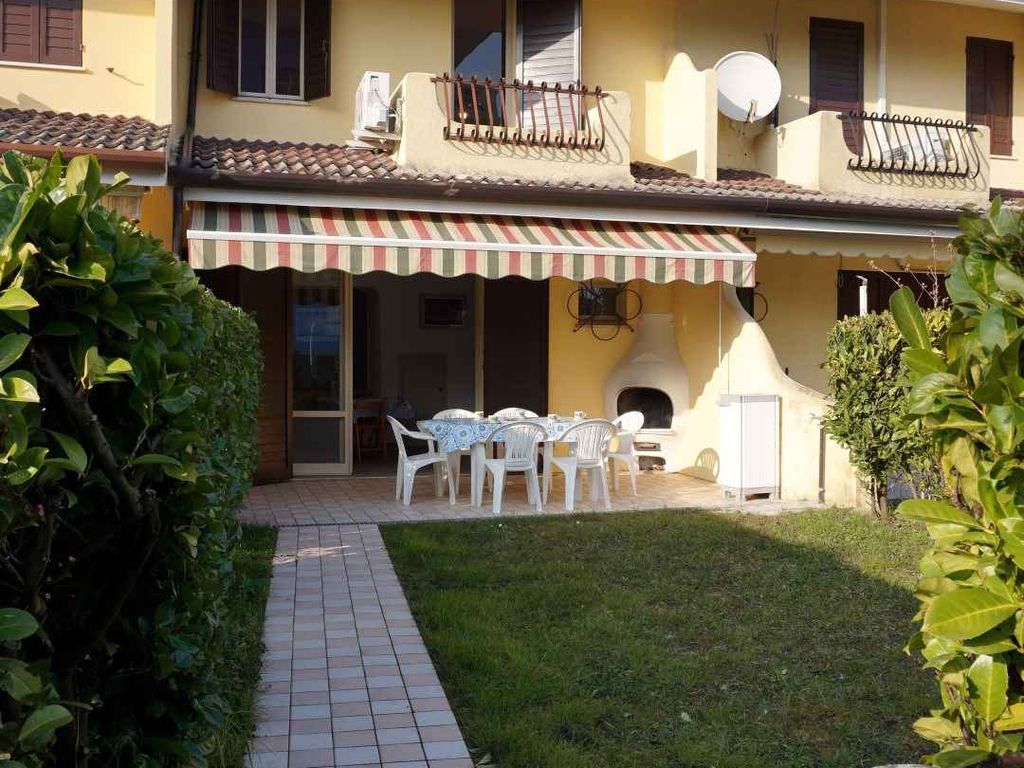 Ferienhaus im Feriendorf mit Schwimmbad