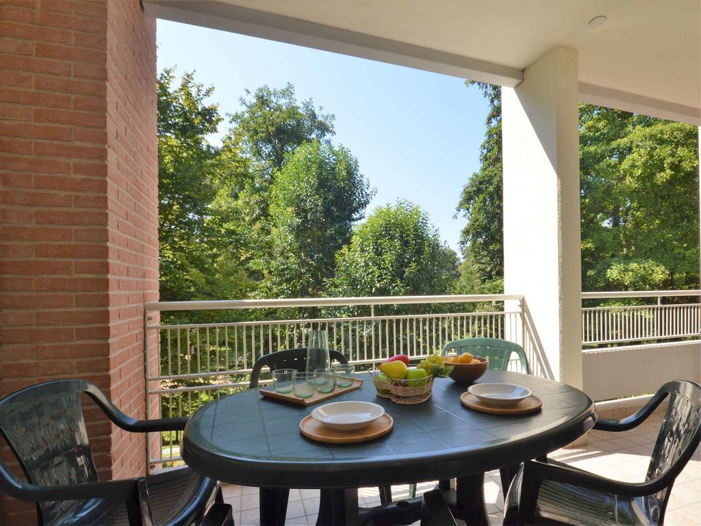 Ferienwohnung mit Balkon und Klimaanlage