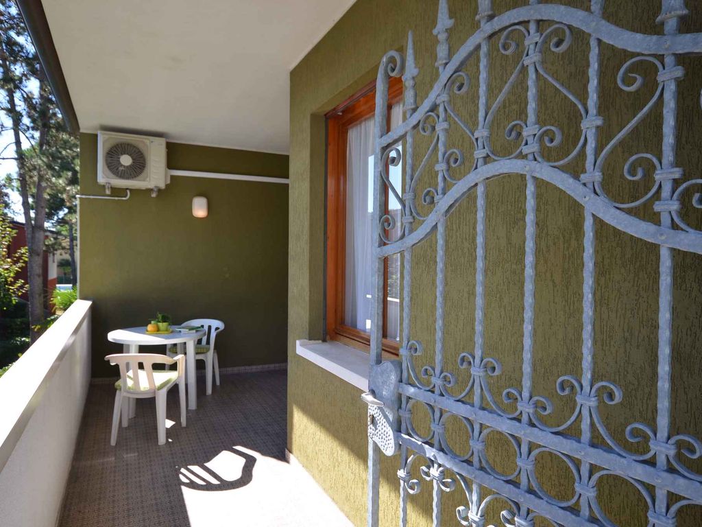 Ferienwohnung mit Klimaanlage und Balkon