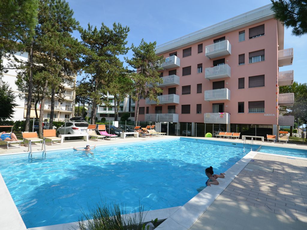 Ferienwohnung mit Balkon und Klimaanlage
