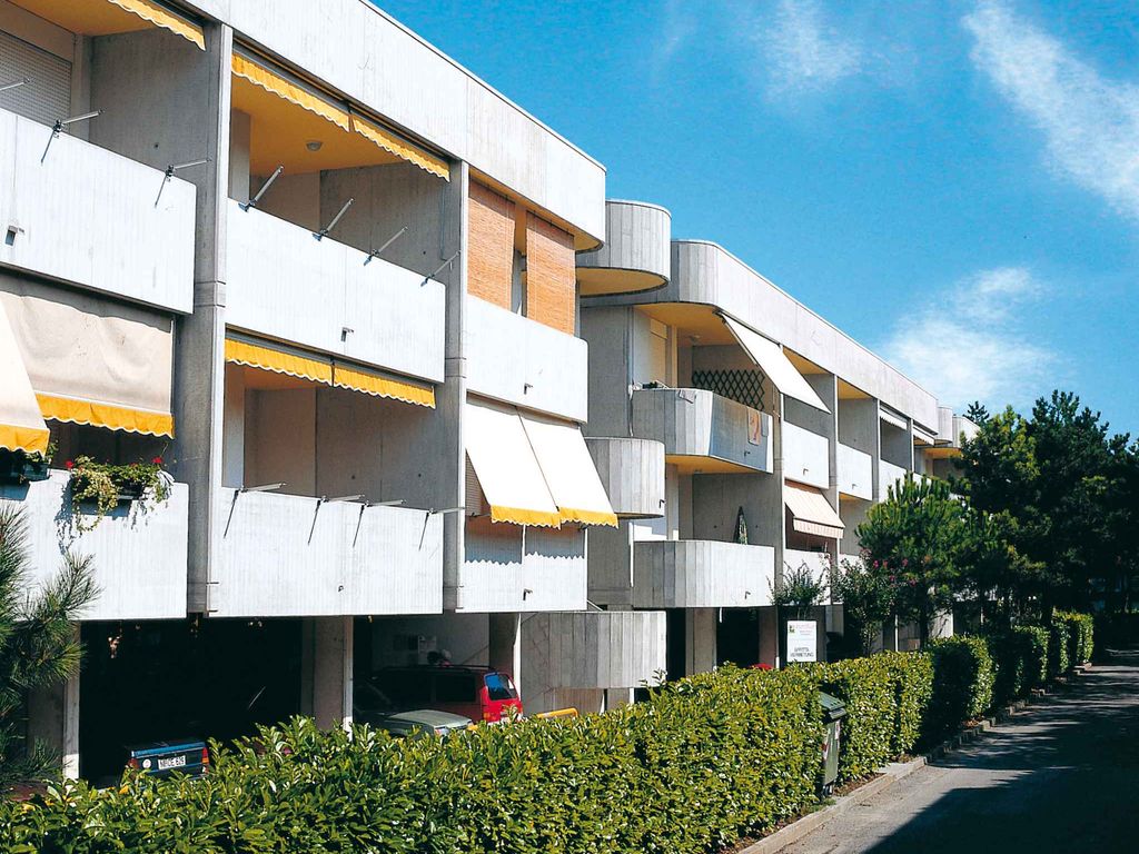 Ferienwohnung mit Klimaanlage und Balkon