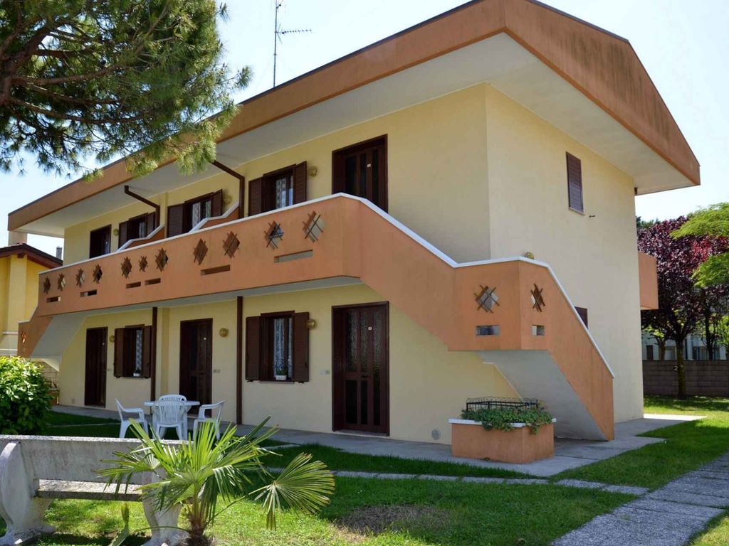 Ferienwohnung mit Balkon und Klimaanlage
