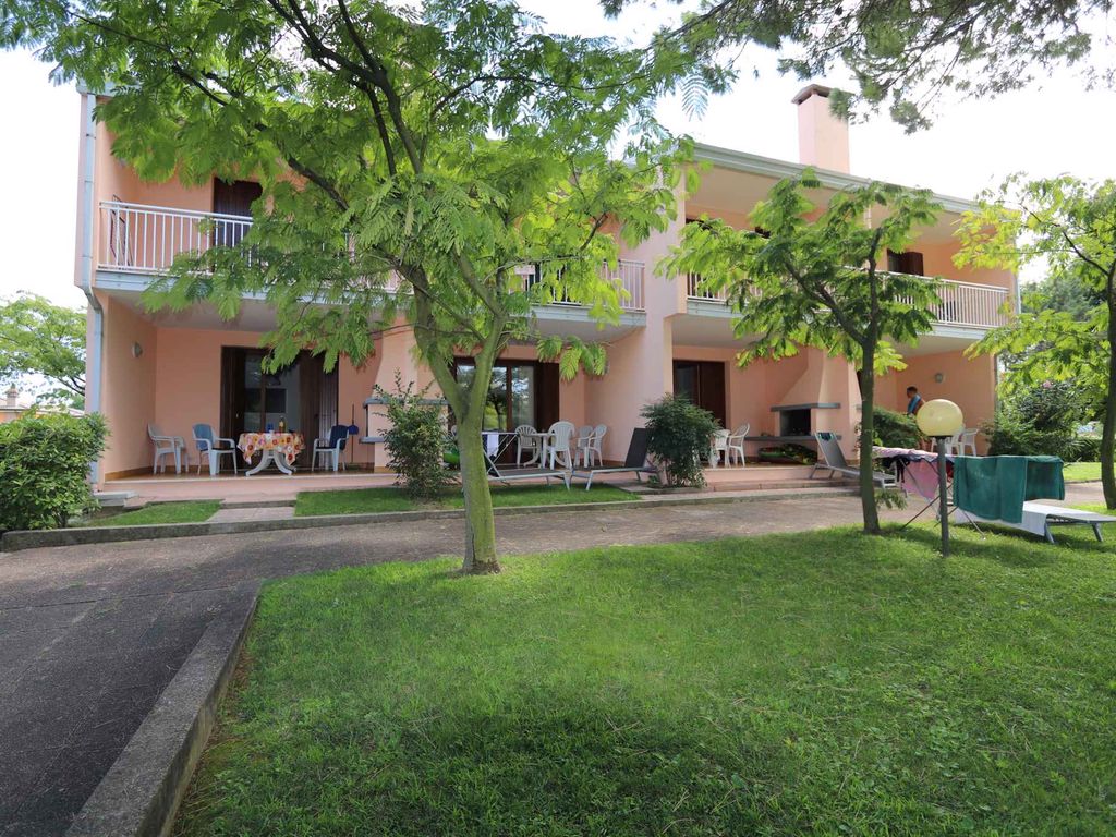 Ferienwohnung mit Terrasse und Klimaanlage