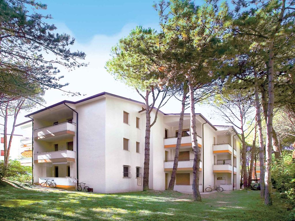 Ferienwohnung mit Klimaanlage und Balkon