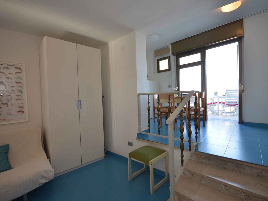Ferienwohnung mit Klimaanlage und Balkon