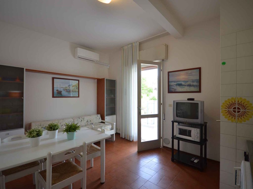 Ferienwohnung mit Klimaanlage und Balkon