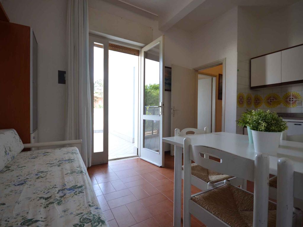 Ferienwohnung mit Klimaanlage und Balkon