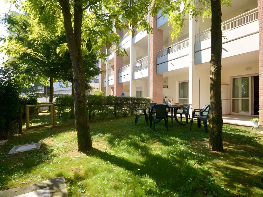 Ferienwohnung mit Garten und Klimaanlage