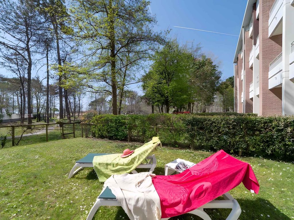 Ferienwohnung mit Garten und Klimaanlage