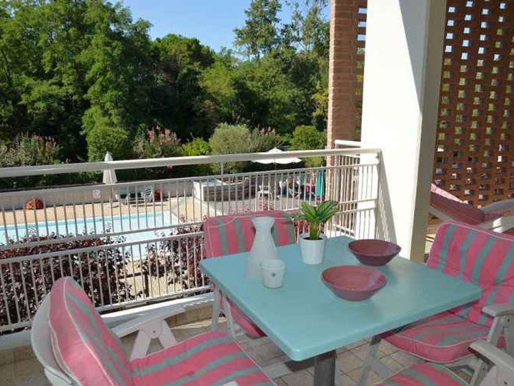 Ferienwohnung mit Klimaanlage und Balkon