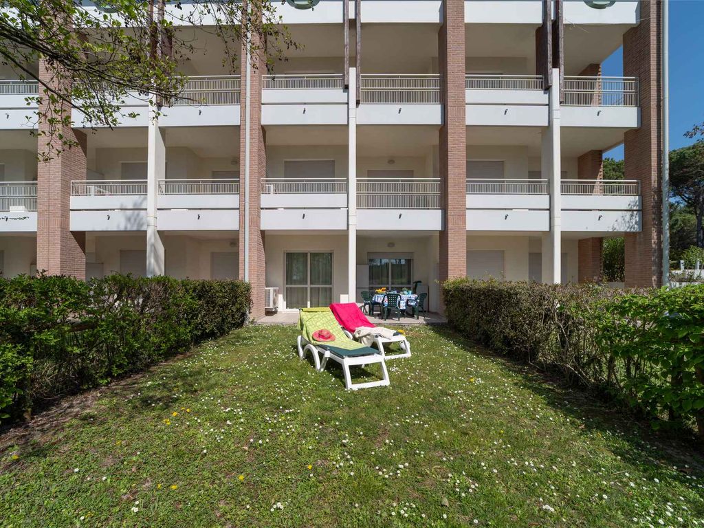 Ferienwohnung mit Garten und Klimaanlage