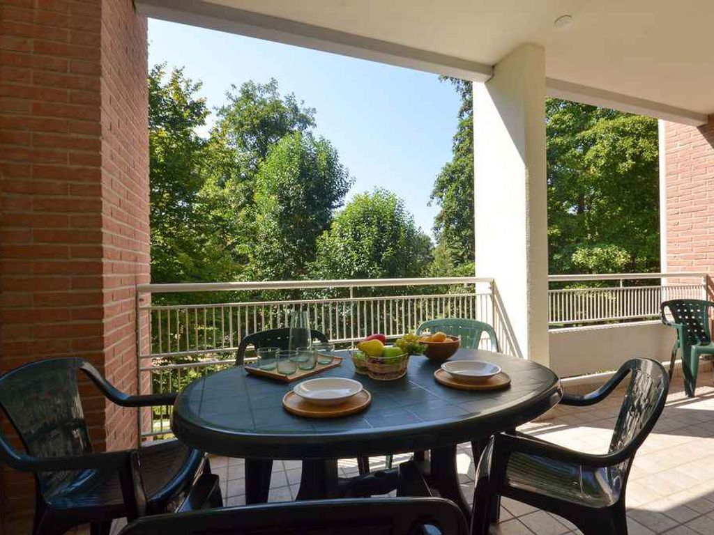 Ferienwohnung mit Balkon und Klimaanlage