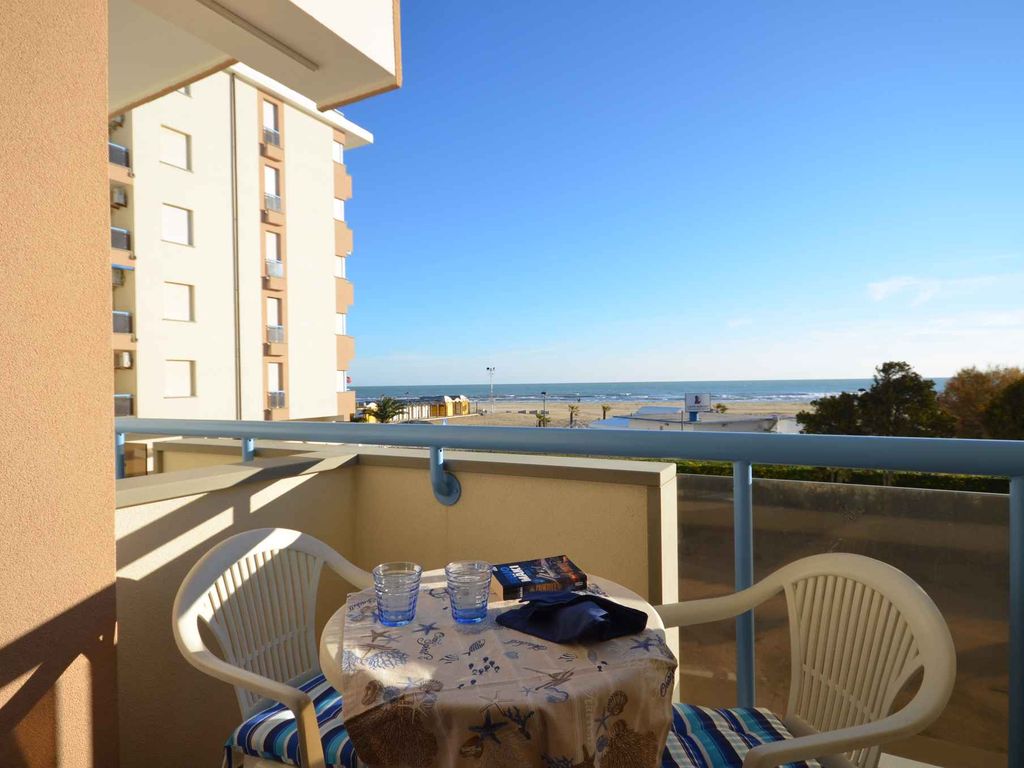 Ferienwohnung mit Klimaanlage und Balkon mit Meerblick