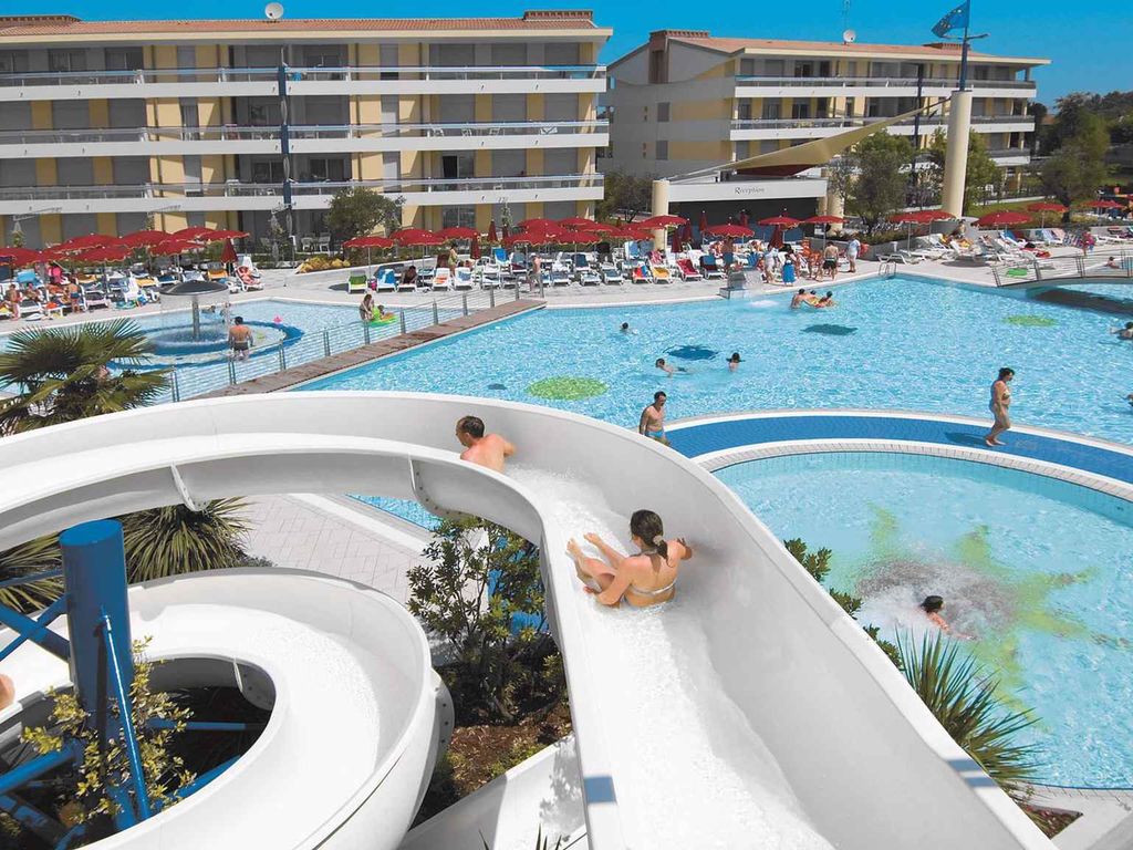 Hotelapartment mit Klimaanlage und Terrasse