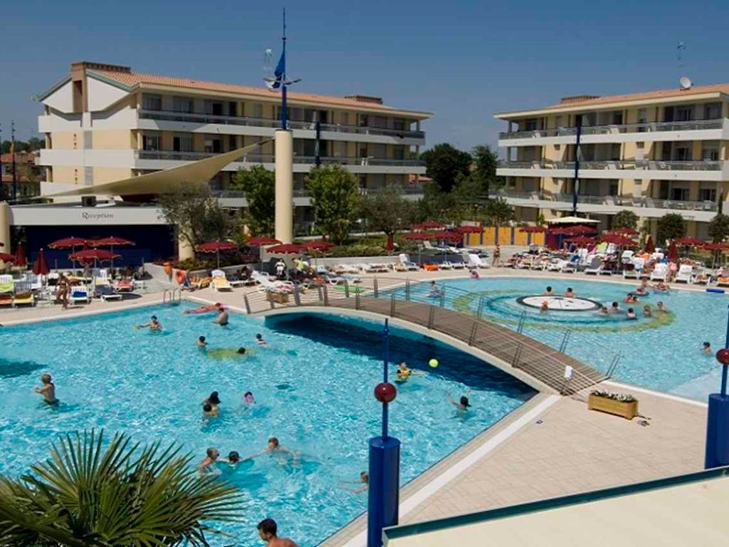 Hotelapartment mit Klimaanlage und Terrasse