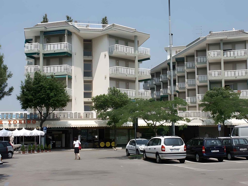 Ferienwohnung mit Balkon und Pool
