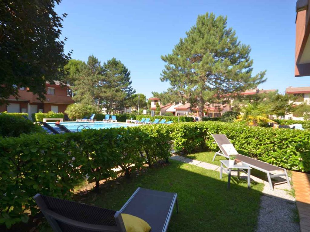 Ferienwohnung mit Blakon und Garten